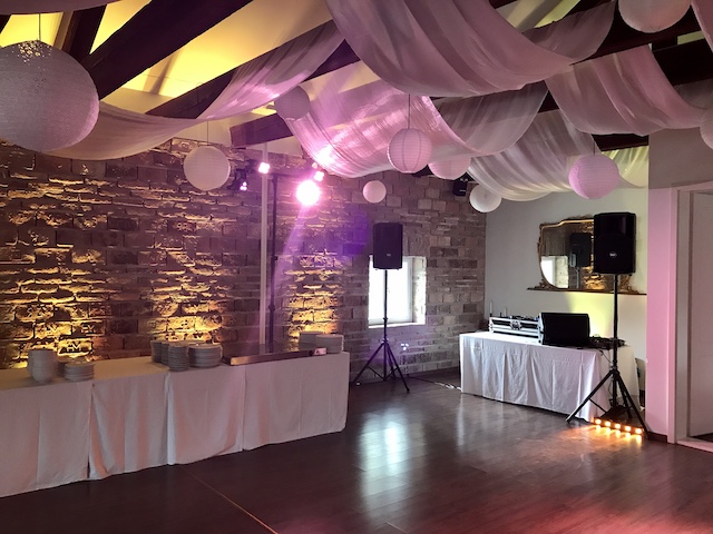 Czeba Máté esküvői DJ Czeba Máté esküvői DJ